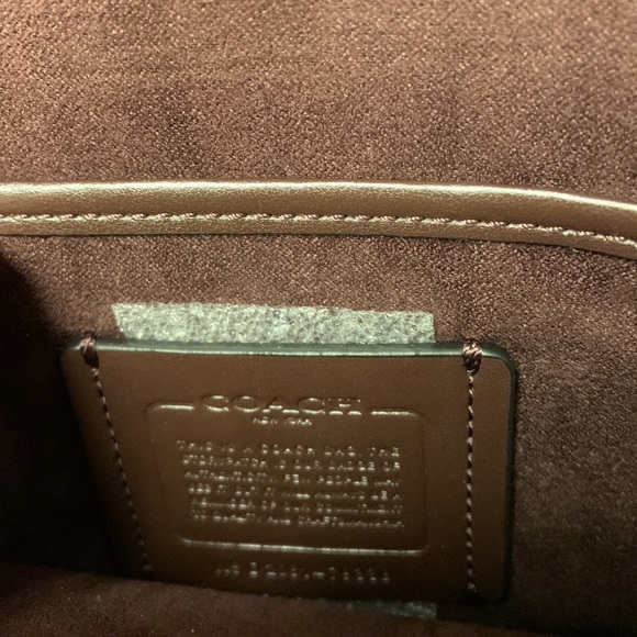 Coach tabby rivets 26 - new with tag has long strap blavk and brown color - Picture 8 of 11